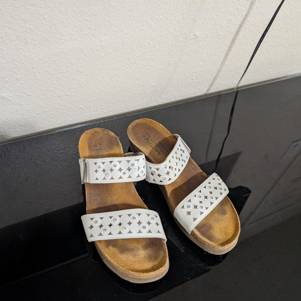 Naot Susan White Glass Silver Sandals Casual Classic Comfy Summer Style US Sz 10